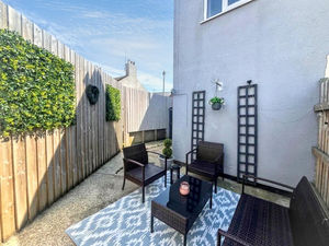 Photo 7- click for photo gallery